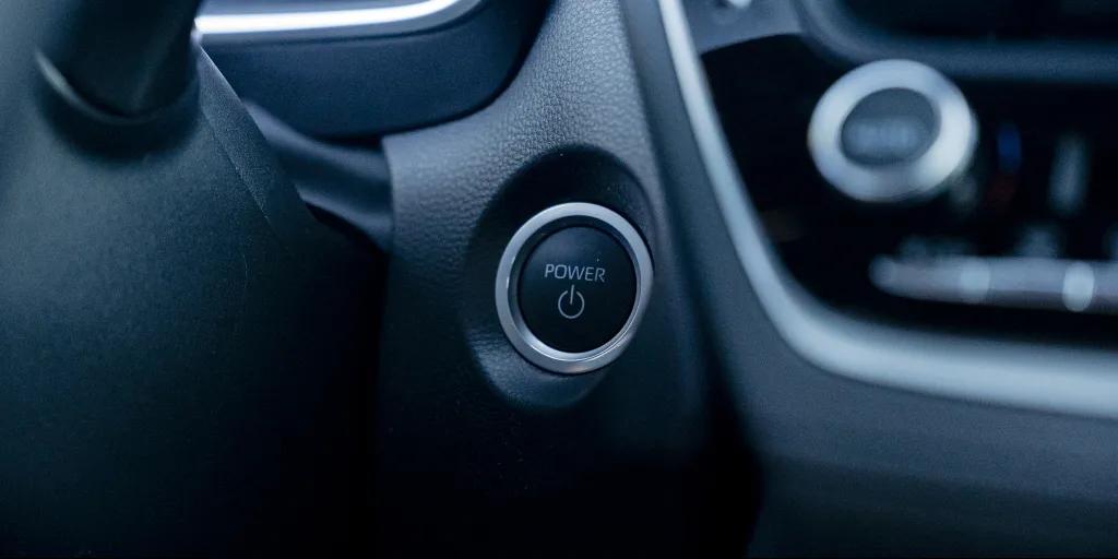Engine Start/Stop Button Brightness with Brake
