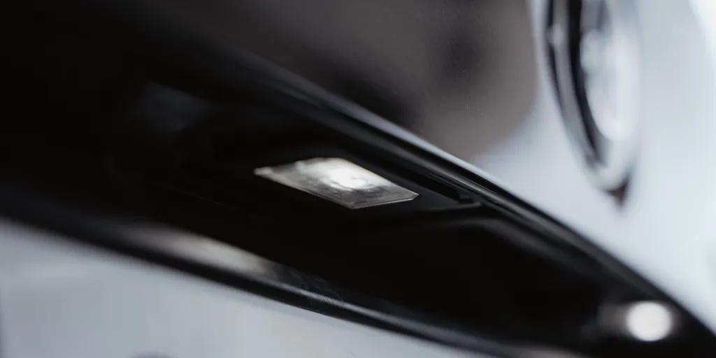 Check Control License Plate Lights