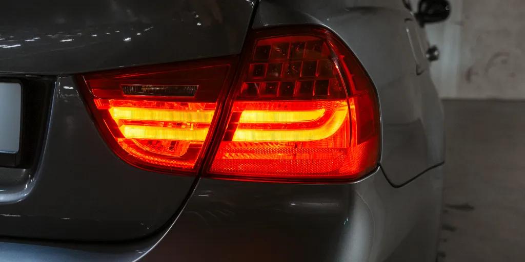 Right Outer Tail Light Test