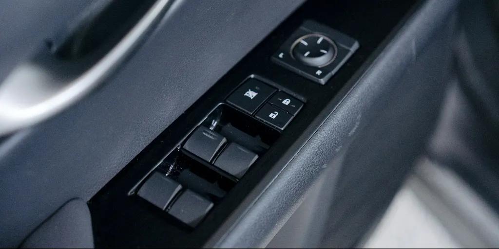 Right Rear Window Auto Close