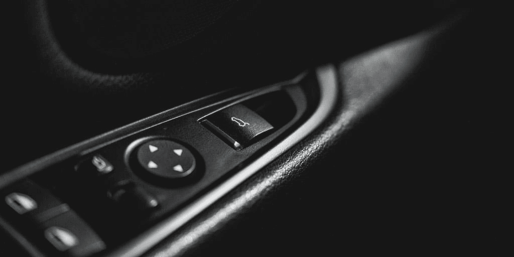 Trunk Closing via Interior Button