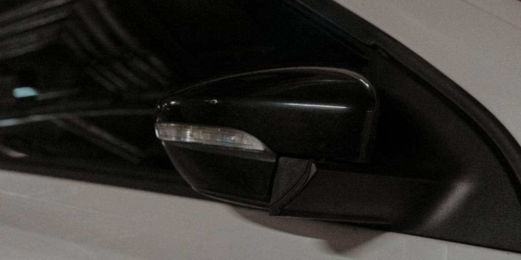 Auto Folding Mirrors