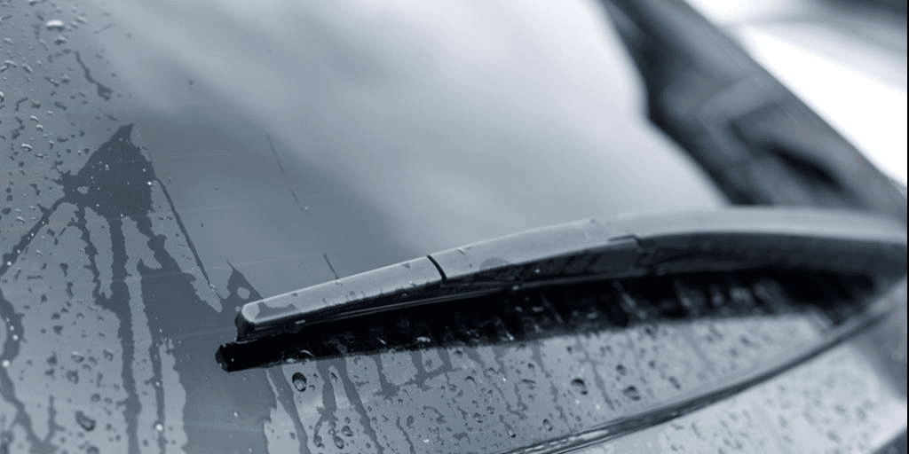 Rear Wiper Automatic Activation