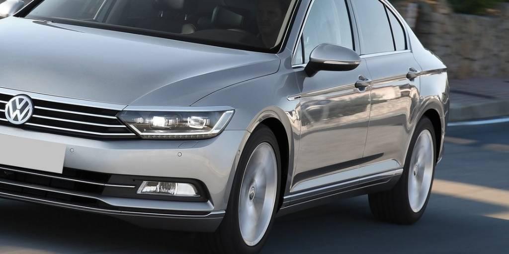 Speed Threshold for Cornering Lights