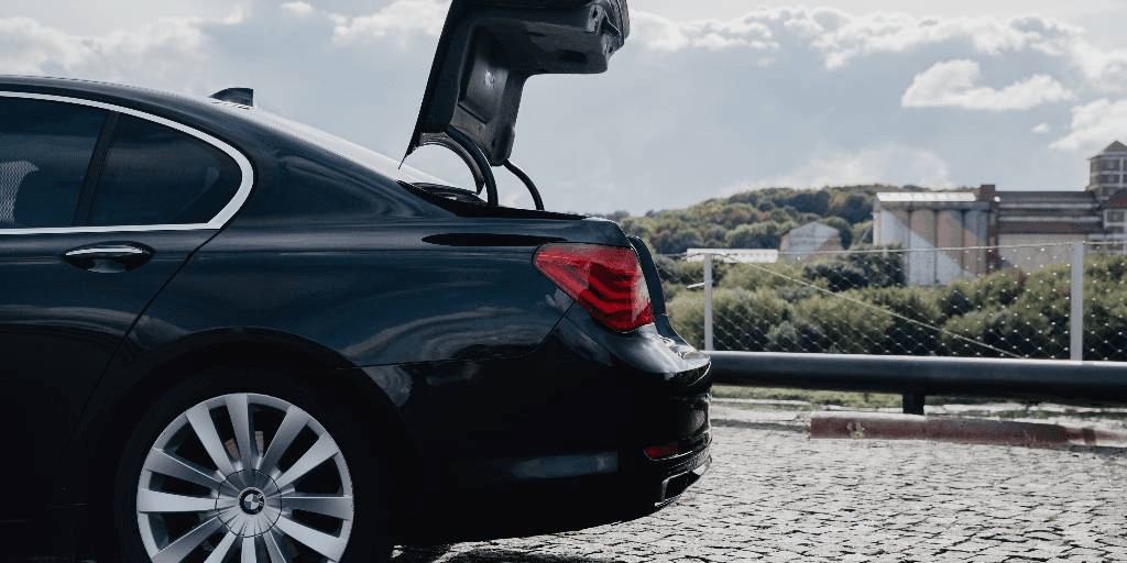 Beeper when Closing Trunk via Interior Button