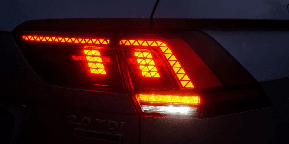 Turn Signals Blinking With Rear Lights, Volkswagen Tiguan Rline 2020