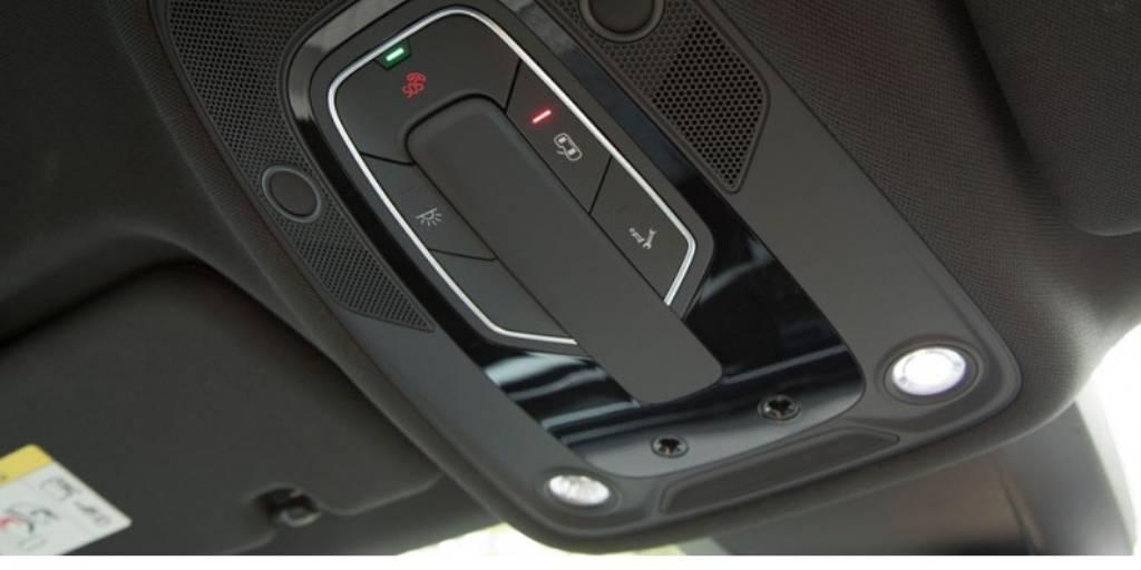 Interior Lights when Opening Trunk